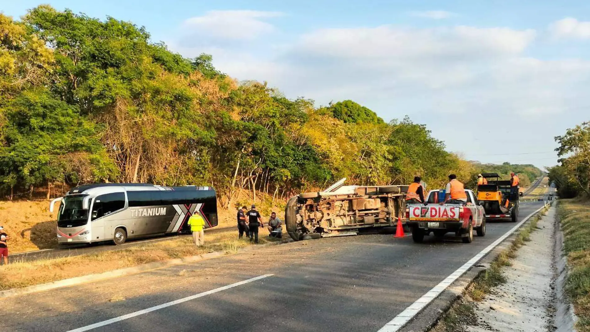 volcadura de camioneta